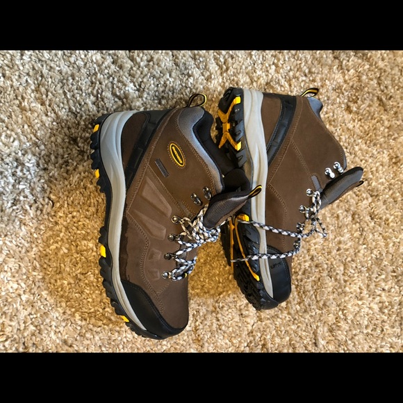 Skechers® Relaxed Fit Relment Pelmo Men's Waterproof Boots - Picture 5 of 7